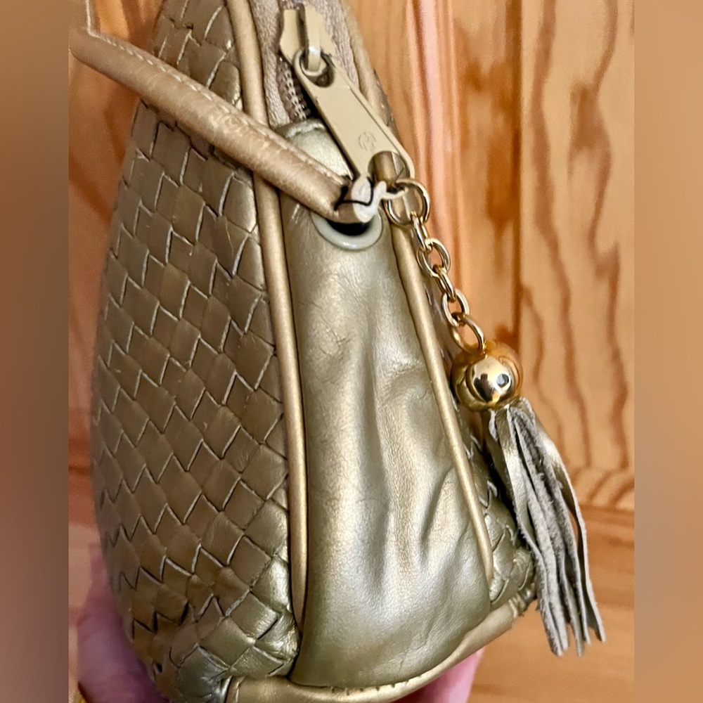Vintage 80s Gold Metallic Woven Leather Crossbody Bag Boho Tassel Purse Glam - Picture 17 of 17